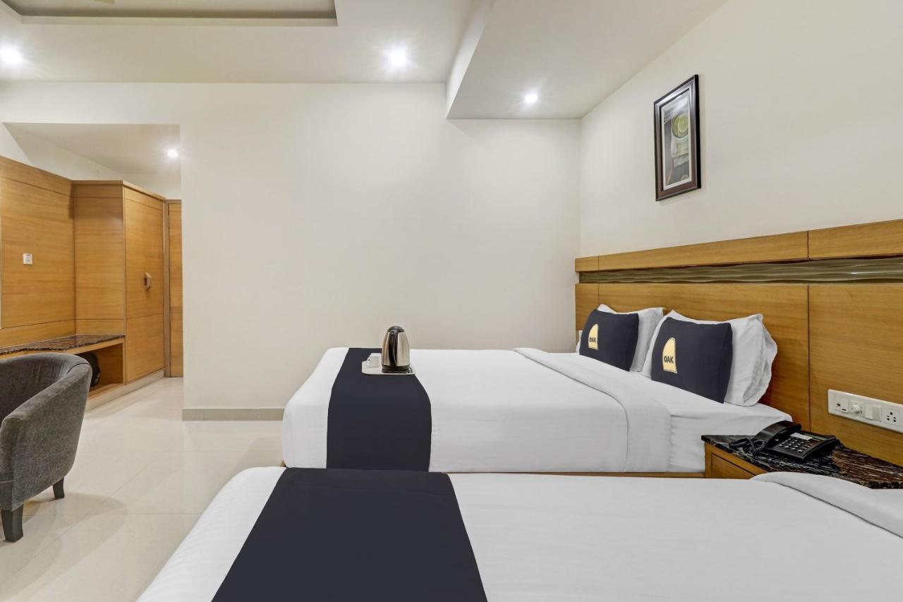 Hotel U.T.Elite Bangalore Bagian luar foto